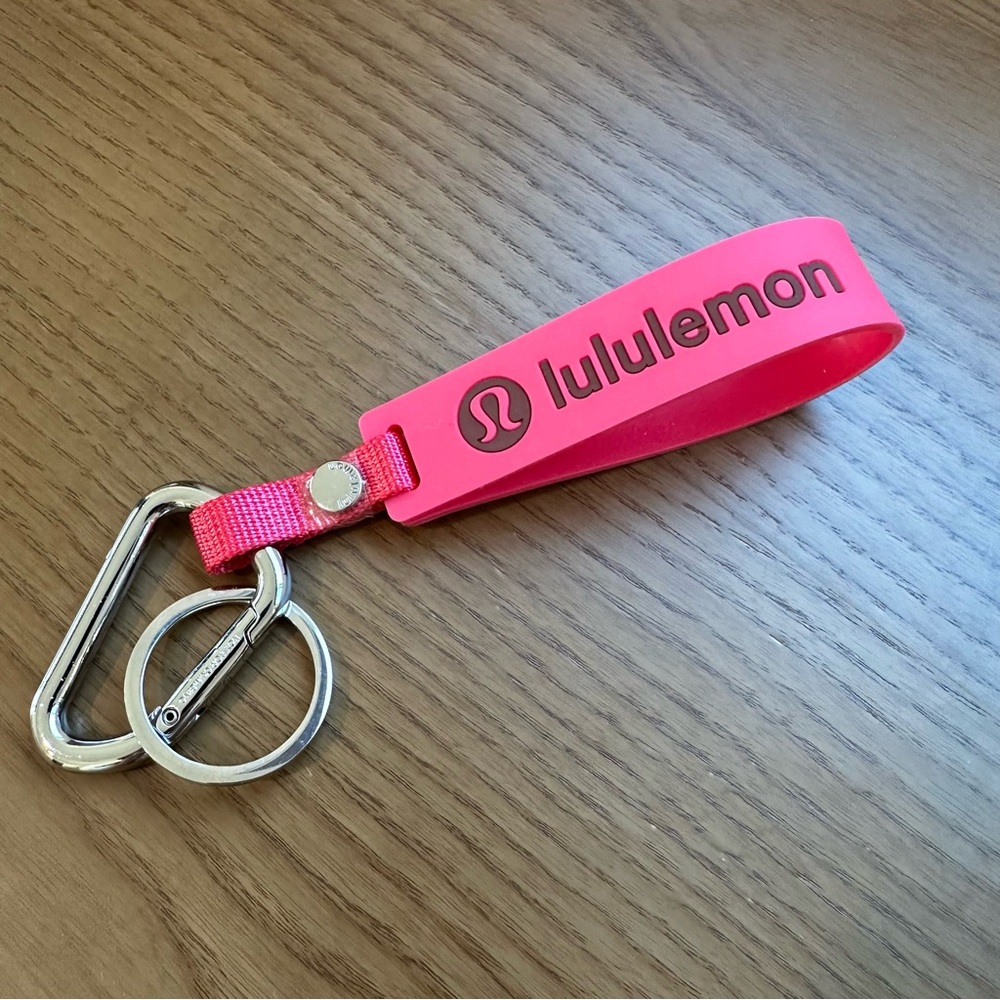 lululemon Silicone Keychain in GLZP/ANCP (NWOT)